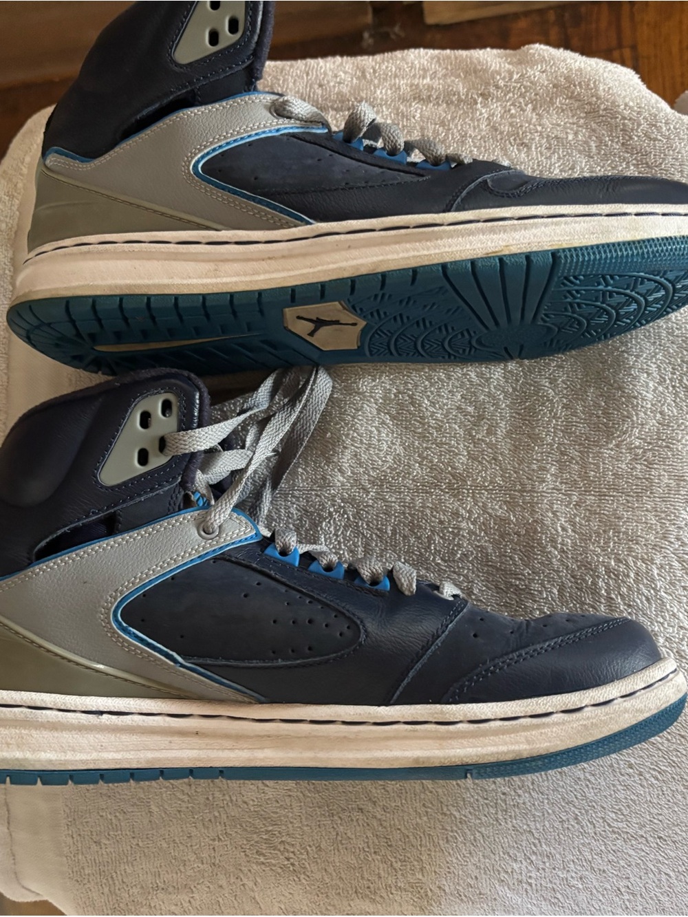 Jordan Men's Navy, Gray and Teal High-Top Sneakers